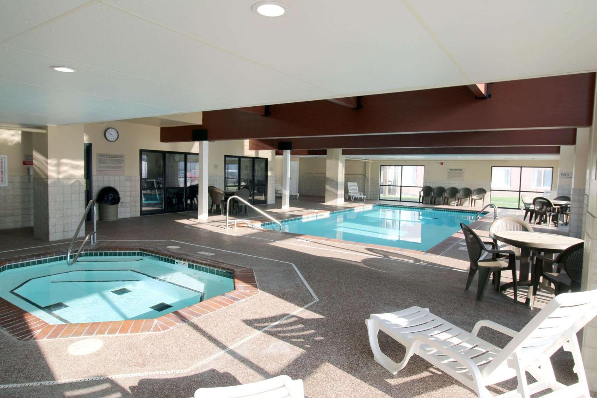 Country Inn & Suites By Radisson, Council Bluffs, Ia Exterior foto